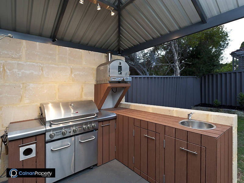 89 Murray Rd, Bicton WA 6157