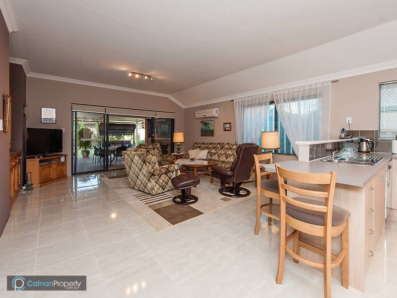 2/5 Gullima Court, Huntingdale WA 6110