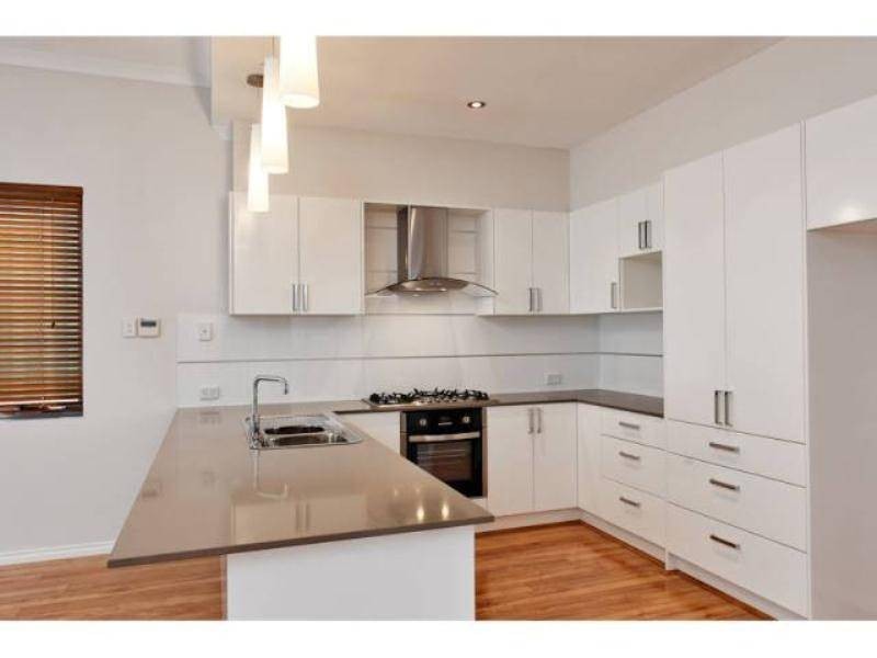 37 Bellairs Rd, Kardinya WA 6163