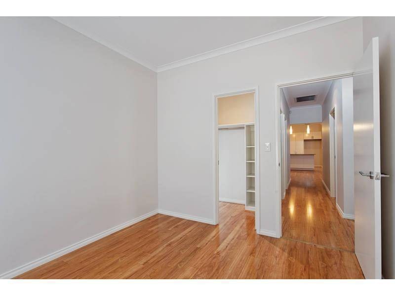 37 Bellairs Rd, Kardinya WA 6163