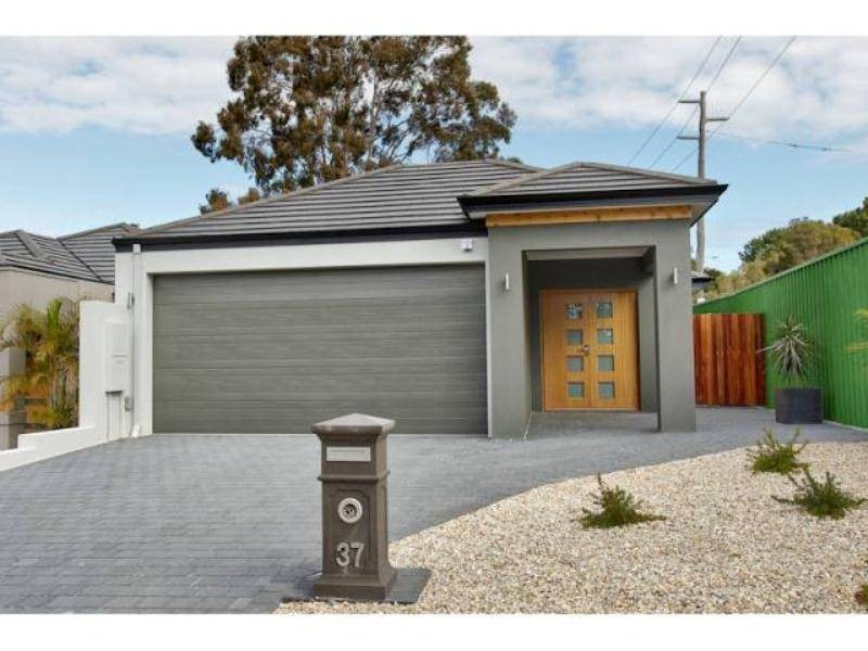 37 Bellairs Rd, Kardinya WA 6163