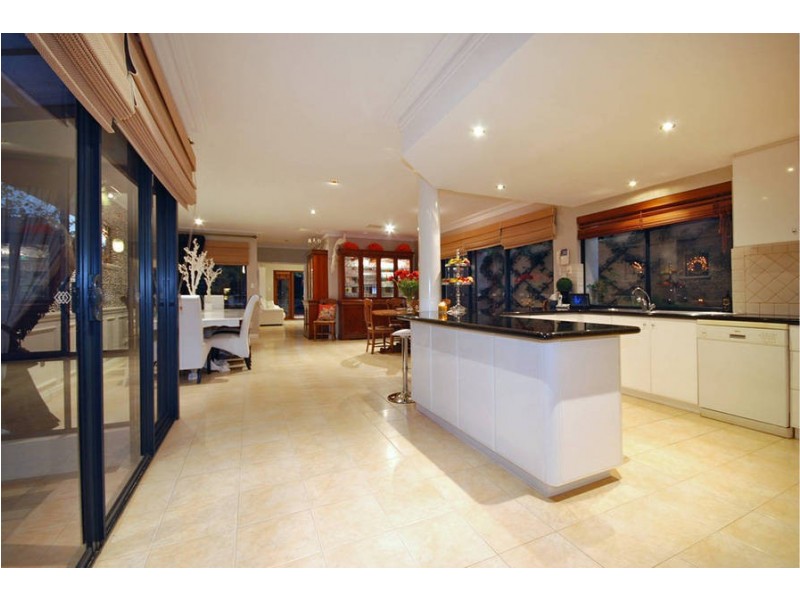 16a Matheson Rd, Applecross WA 6153