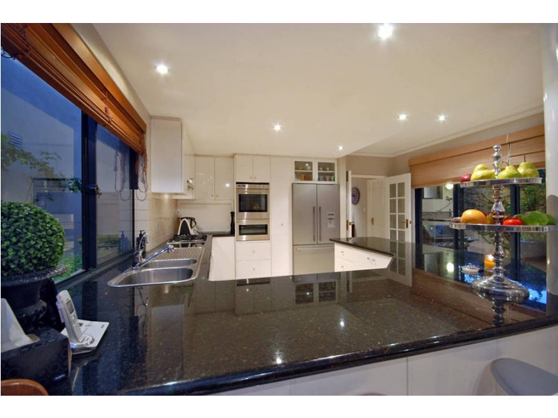 16a Matheson Rd, Applecross WA 6153