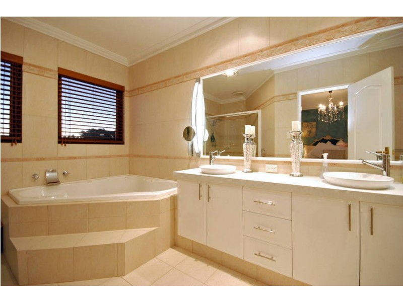 16a Matheson Rd, Applecross WA 6153