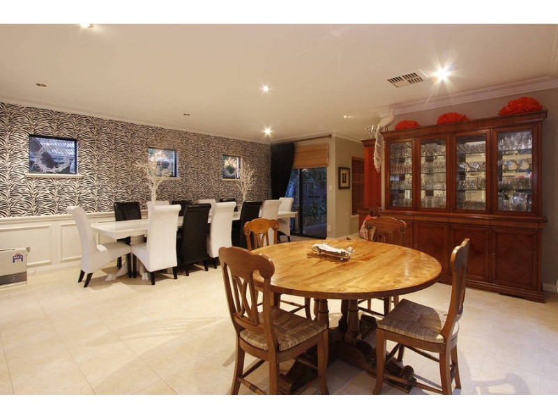 16a Matheson Rd, Applecross WA 6153