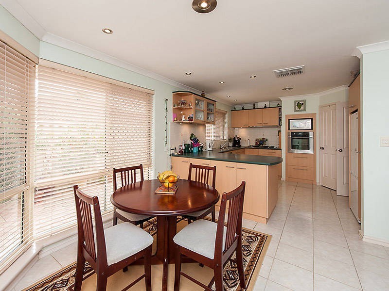 2/27 Justinian St, Palmyra WA 6157