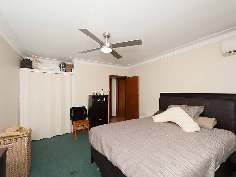 4/100 Edgecumbe Street, Como WA 6152