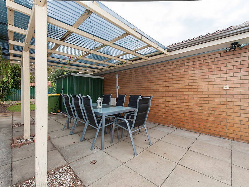 4/100 Edgecumbe Street, Como WA 6152