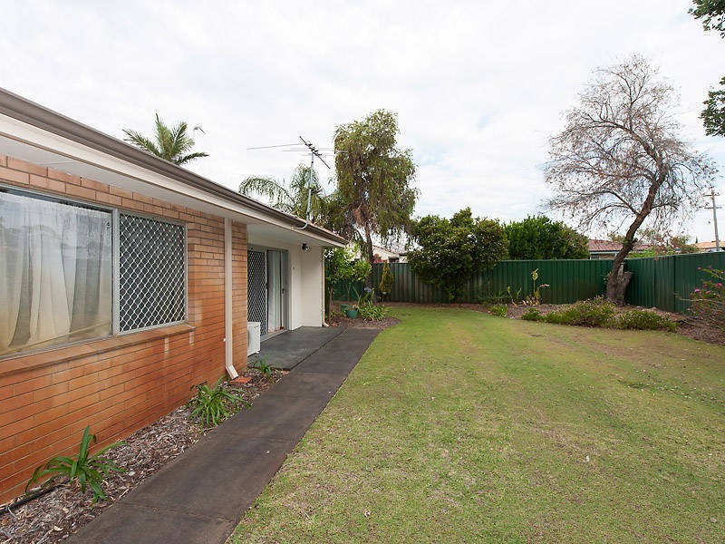 4/100 Edgecumbe Street, Como WA 6152