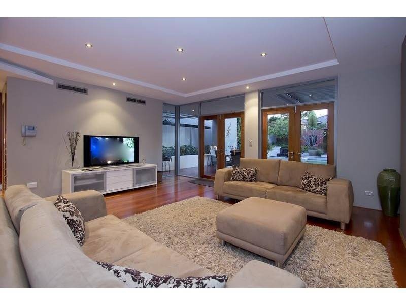 70 Stoneham Road, Attadale WA 6156