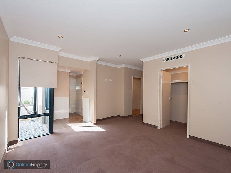 25b Westerway Tce, North Lake WA 6163