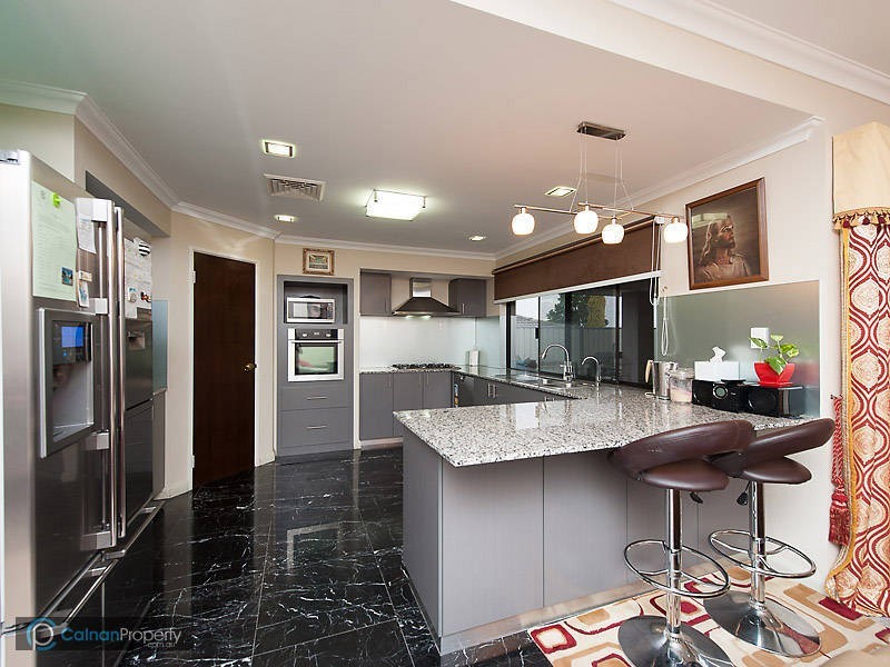 18 Marsengo Road, Bateman WA 6150