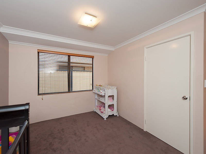 12 Vermillion Way, Success WA 6164