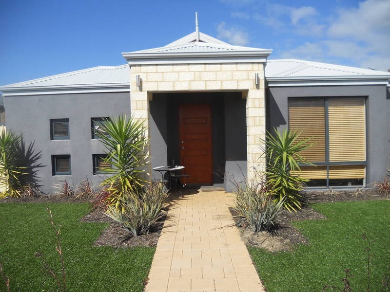 12 Vermillion Way, Success WA 6164