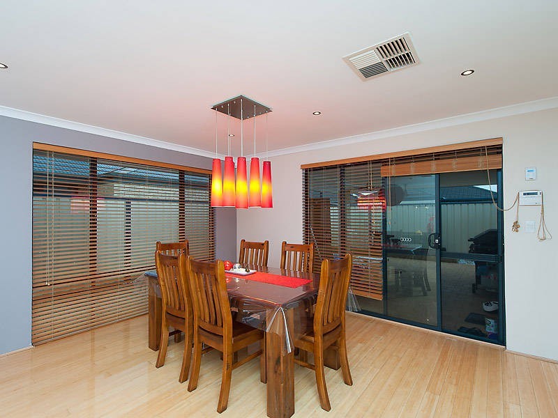 12 Vermillion Way, Success WA 6164