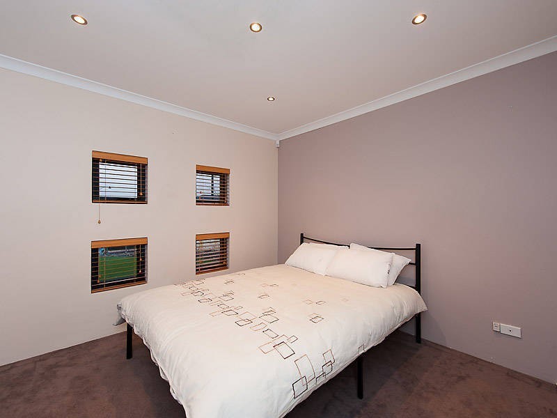 12 Vermillion Way, Success WA 6164