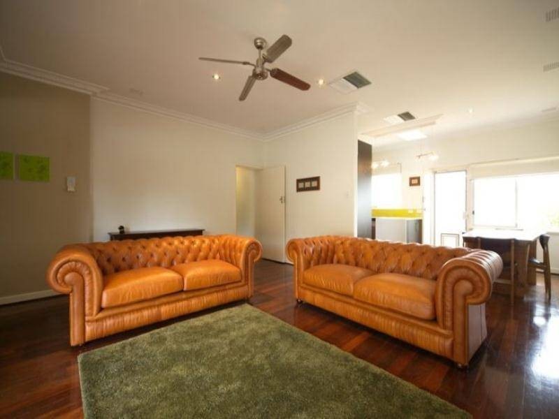 17 Olding Way, Melville WA 6156