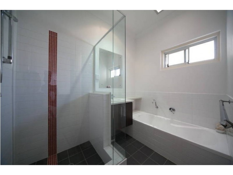 17 Olding Way, Melville WA 6156