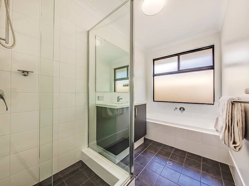 9 Southampton Drive, Piara Waters WA 6112