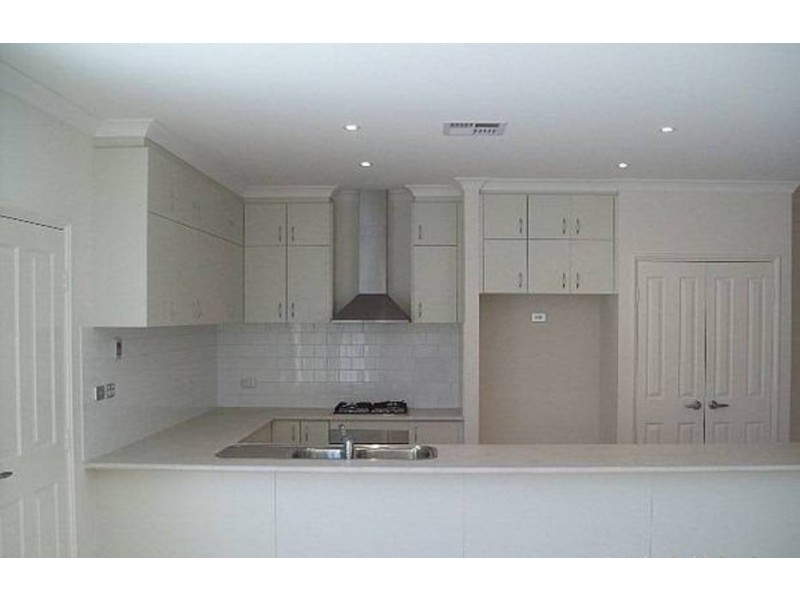 21a Yeeda St, Riverton WA 6148