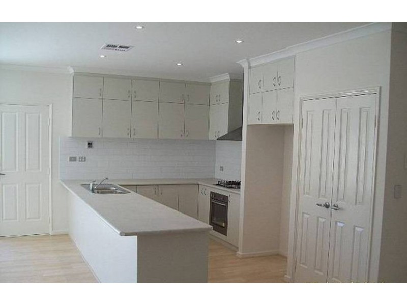21a Yeeda St, Riverton WA 6148