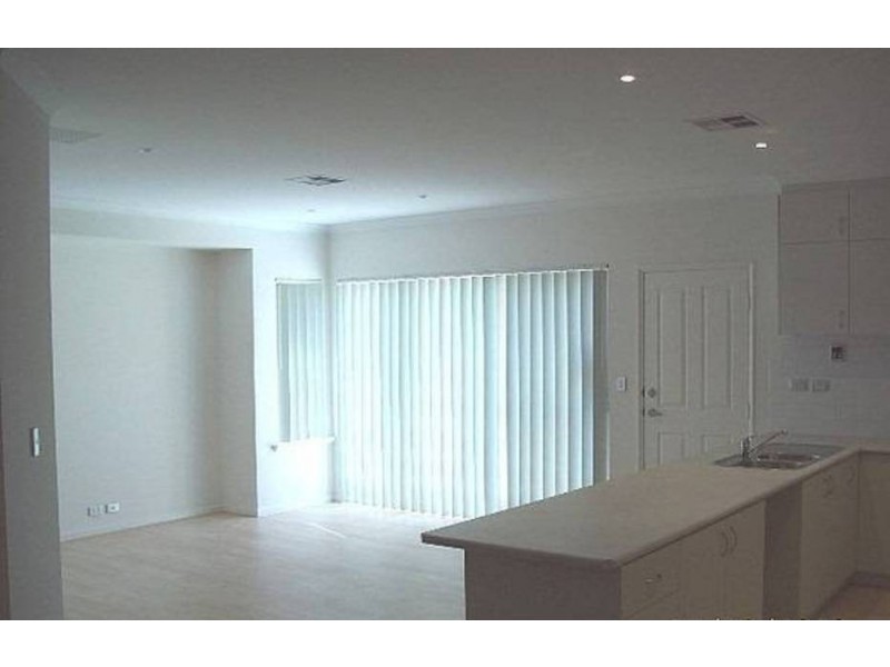 21a Yeeda St, Riverton WA 6148