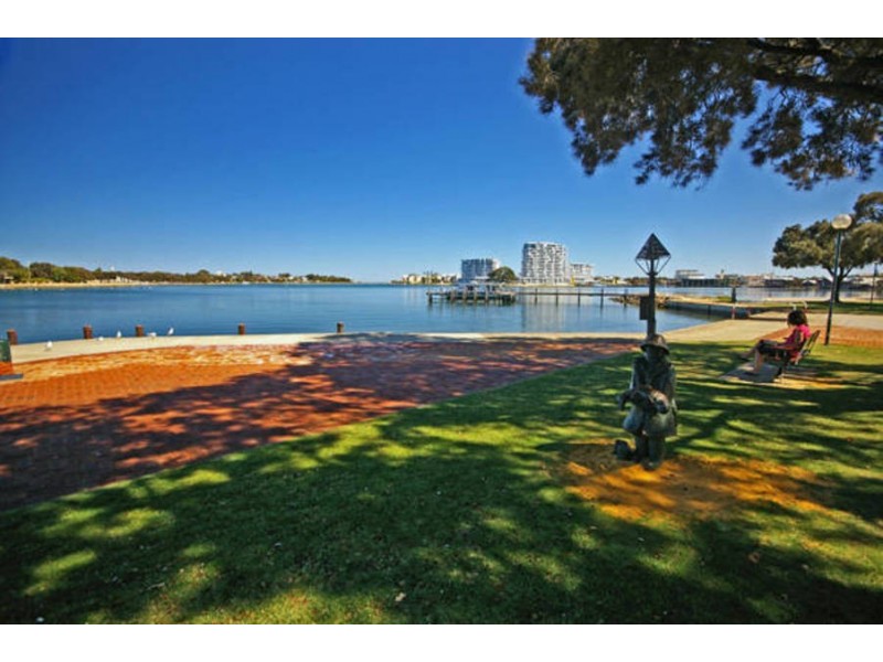 53 Wyeree Rd, Mandurah WA 6210