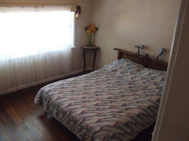 53 Wyeree Rd, Mandurah WA 6210