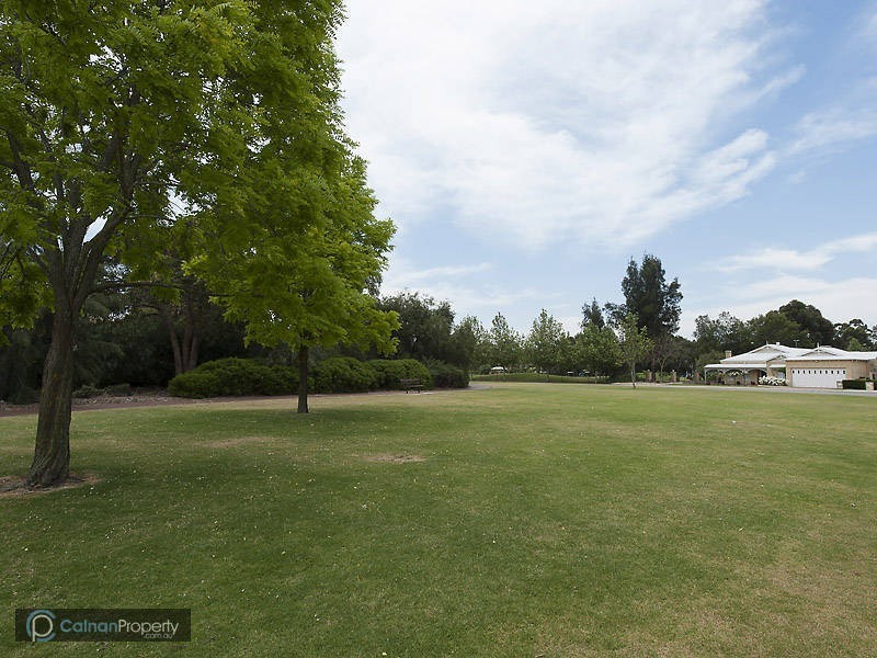14 Riversdale Pass, Jandakot WA 6164