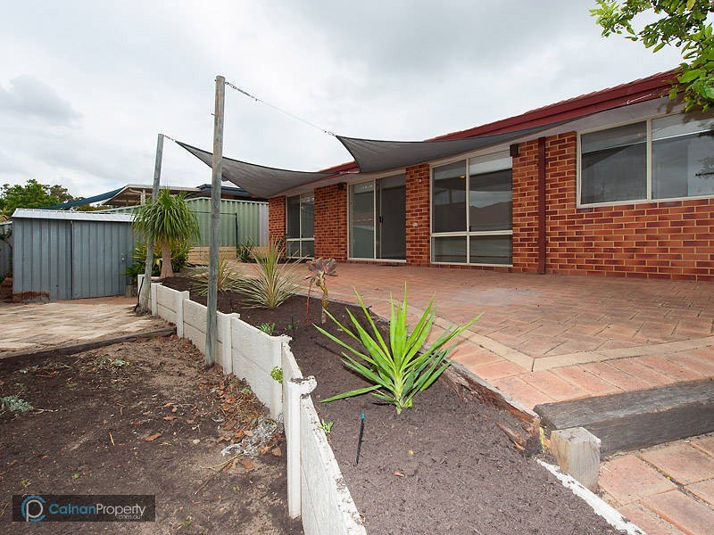 27 Norkus Way, Willagee WA 6156