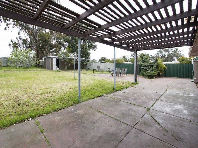 31 Scales Way, Spearwood WA 6163