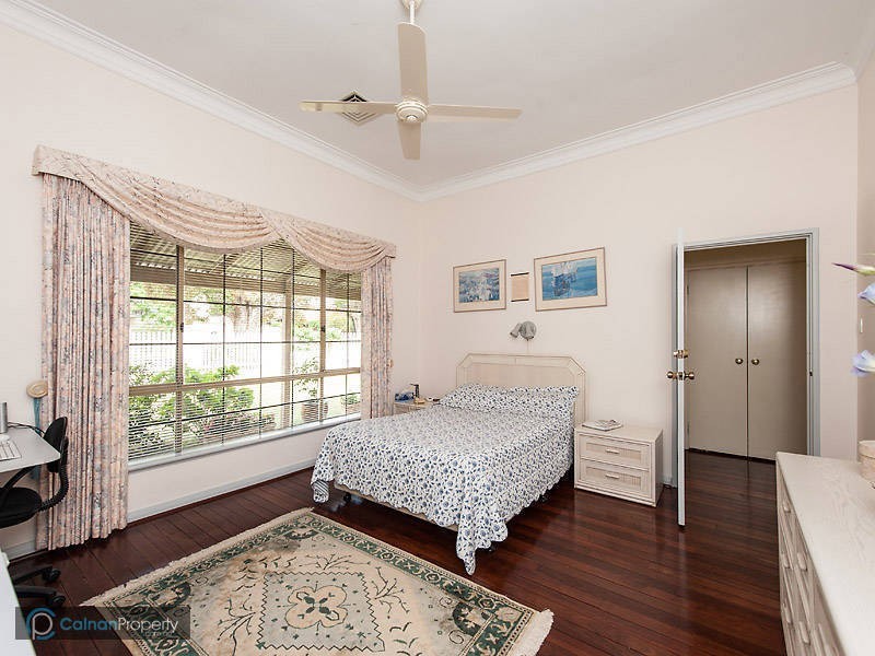 7 McCallum Cres, Ardross WA 6153