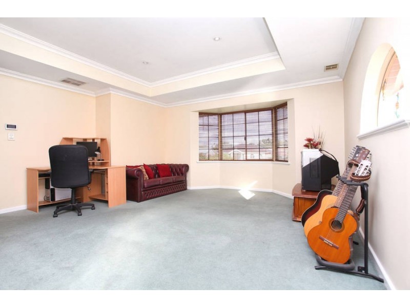 32 Central Avenue, Ardross WA 6153