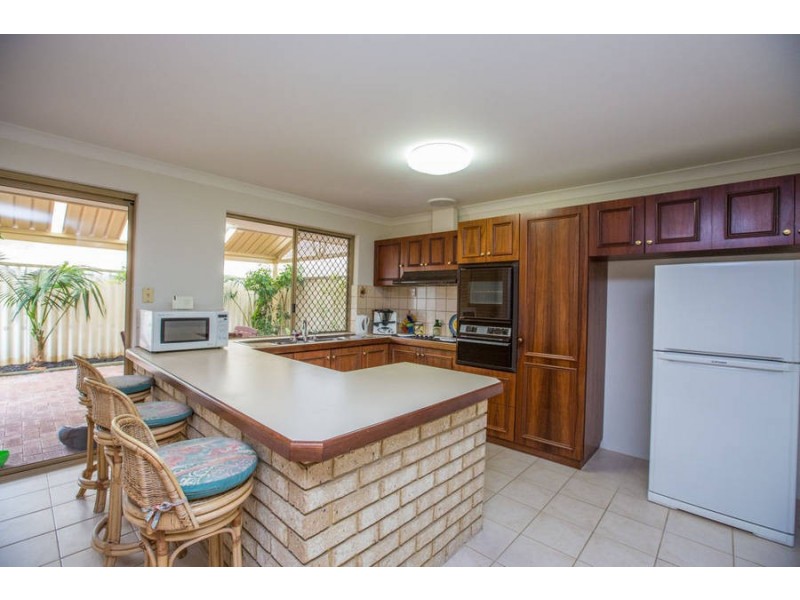 17 Hawkesbury Drive, Willetton WA 6155