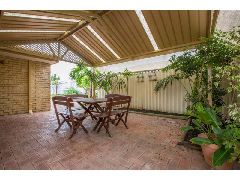 17 Hawkesbury Drive, Willetton WA 6155