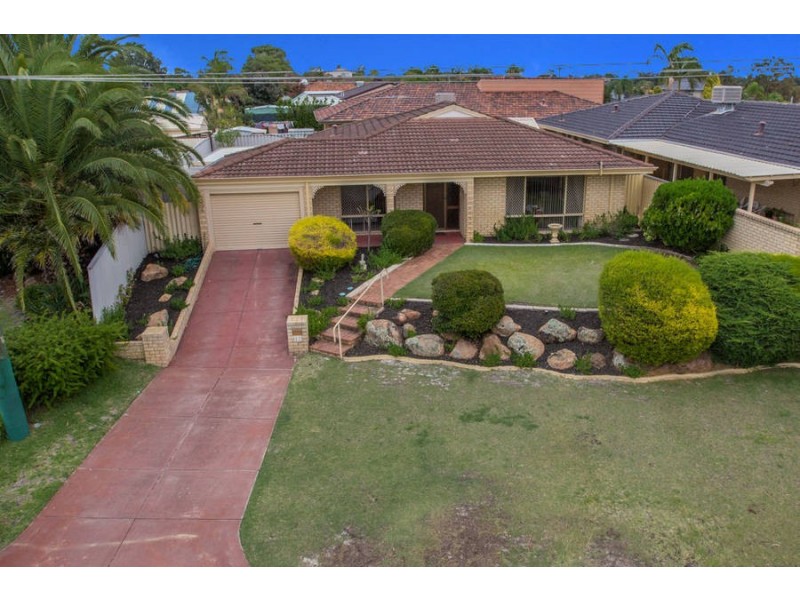 17 Hawkesbury Drive, Willetton WA 6155