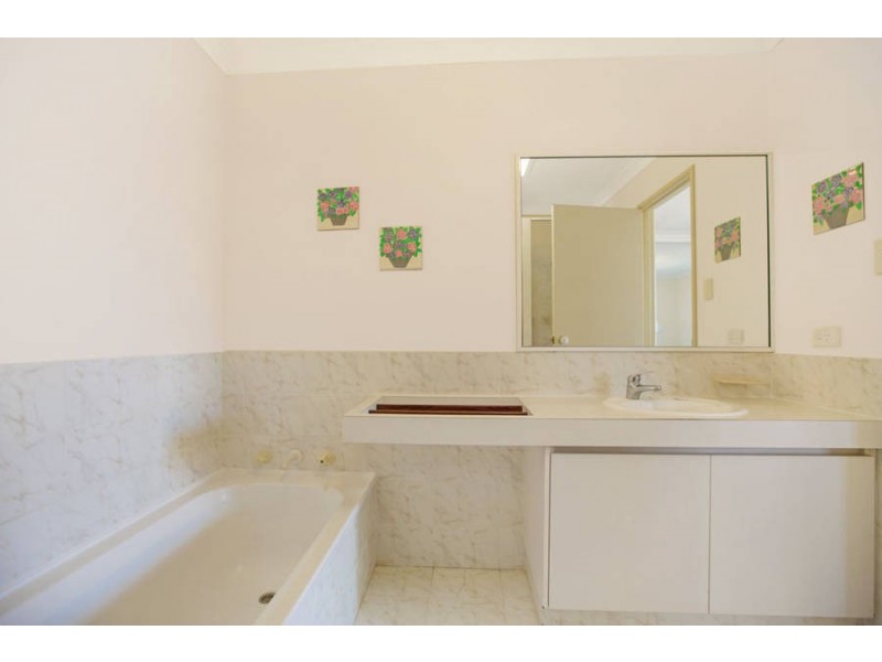 2/58 Kensington Avenue, Dianella WA 6059