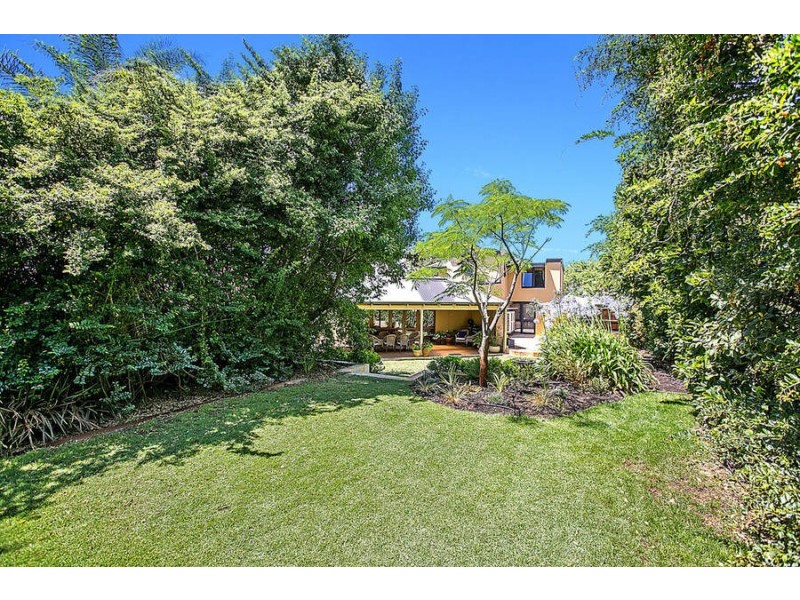 10 Crest Avenue, Mount Pleasant WA 6153