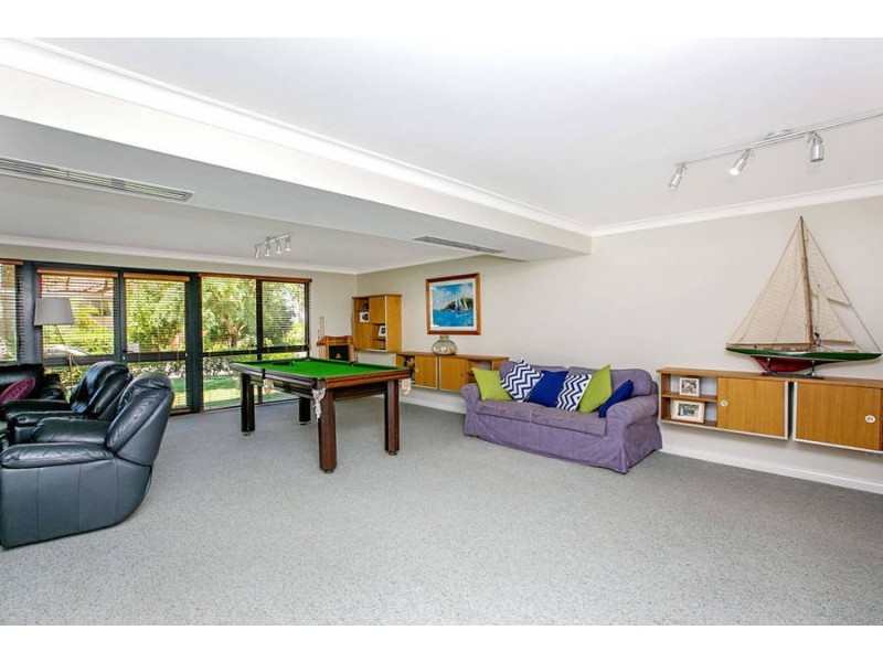 10 Crest Avenue, Mount Pleasant WA 6153