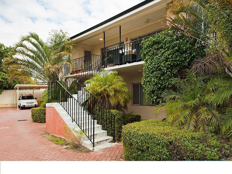 8/561 Canning Highway, Alfred Cove WA 6154