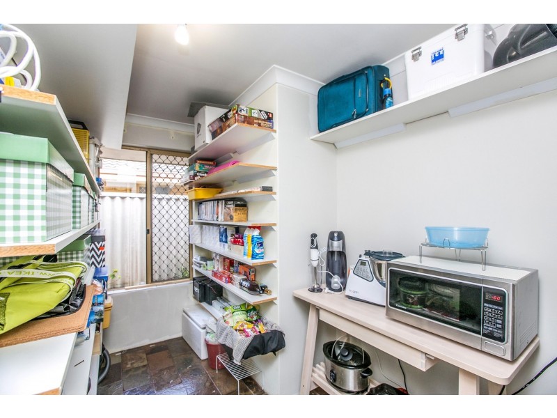 41 Redheart Drive, Thornlie WA 6108