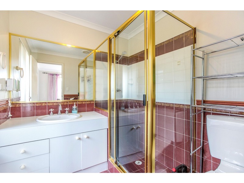41 Redheart Drive, Thornlie WA 6108