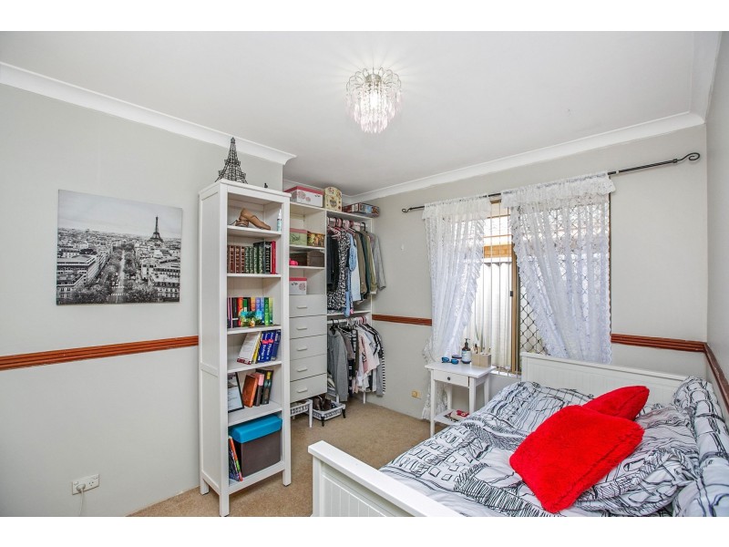 41 Redheart Drive, Thornlie WA 6108
