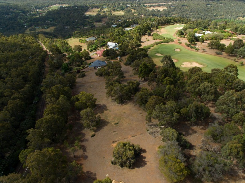 112 Heritage Drive, Roleystone WA 6111