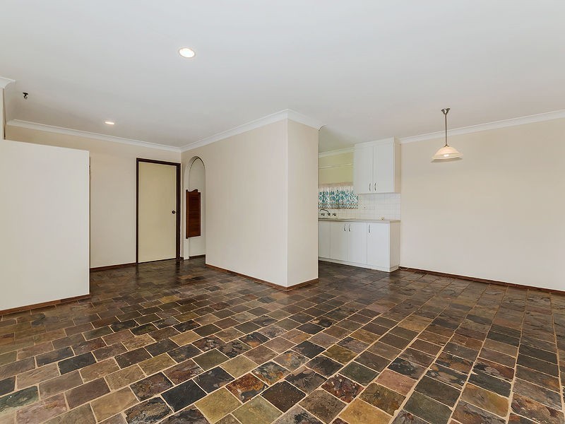 1 Lachlan Road, Thornlie WA 6108