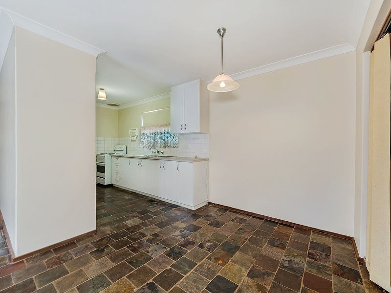 1 Lachlan Road, Thornlie WA 6108