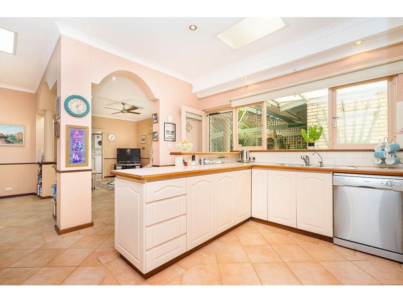 1 Duff Place, Booragoon WA 6154