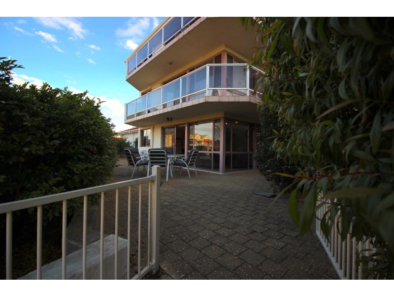 1/584 Canning Highway, Attadale WA 6156