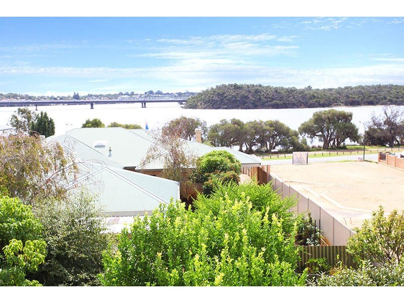 12 Rossmoyne Drive, Rossmoyne WA 6148