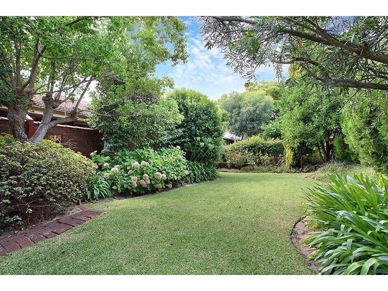 12 Rossmoyne Drive, Rossmoyne WA 6148